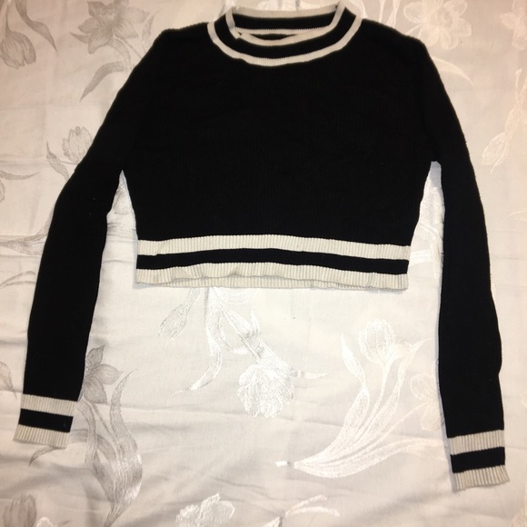 Divided sweater - Picture 2 of 2